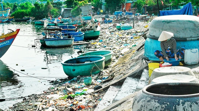 Nản lòng với rác thải