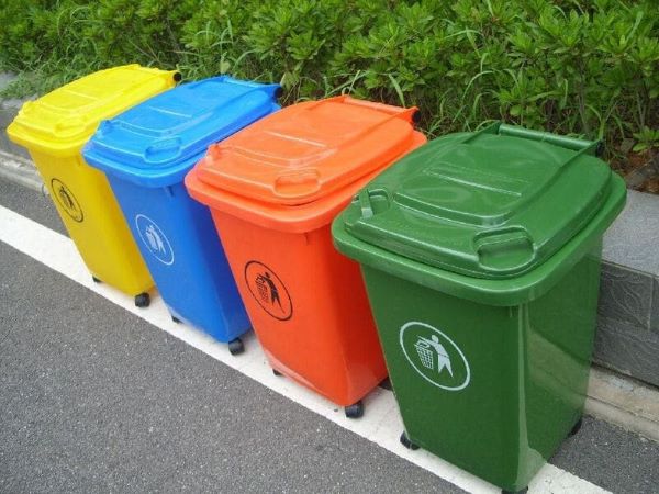 Các màu thùng rác nhựa