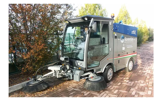 Xe quét rác hút bụi đường đô thị S150 nhập khẩu từ Ý