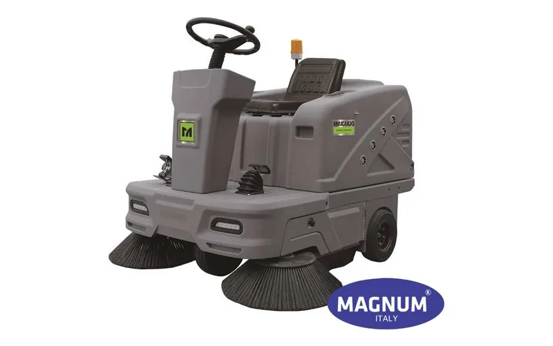 Xe quét hút bụi ngồi lái MAGNUM MN-C200S