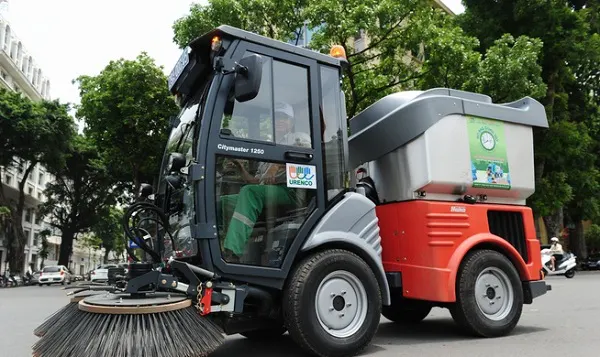 Notes When Using the Street Sweeper with Vacuum