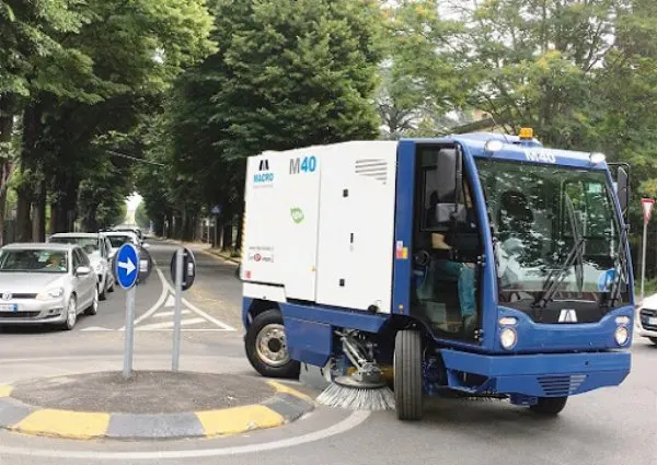 Marco M40 vacuum street sweeper
