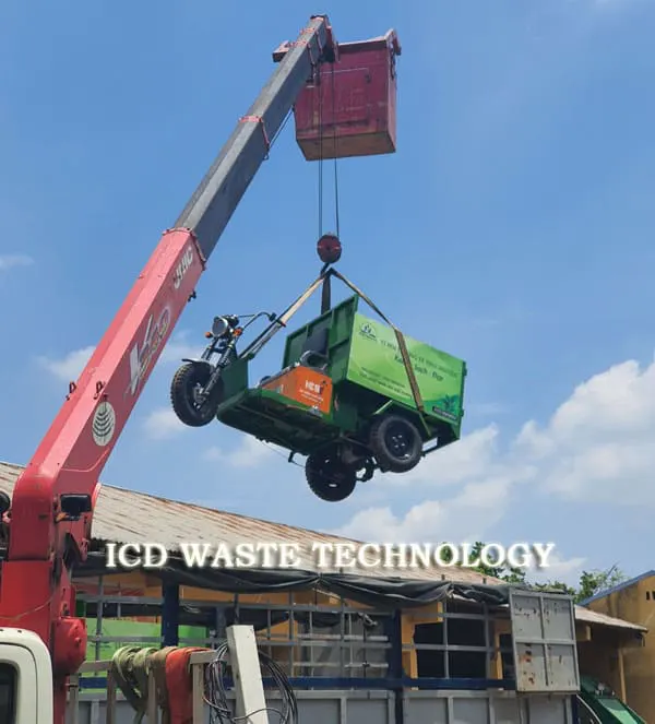 ICD bàn giao 05 xe chở rác thùng tự lật 1 m³ phục vụ công tác vệ sinh môi trường tại Thành phố Thái Nguyên - hình 1