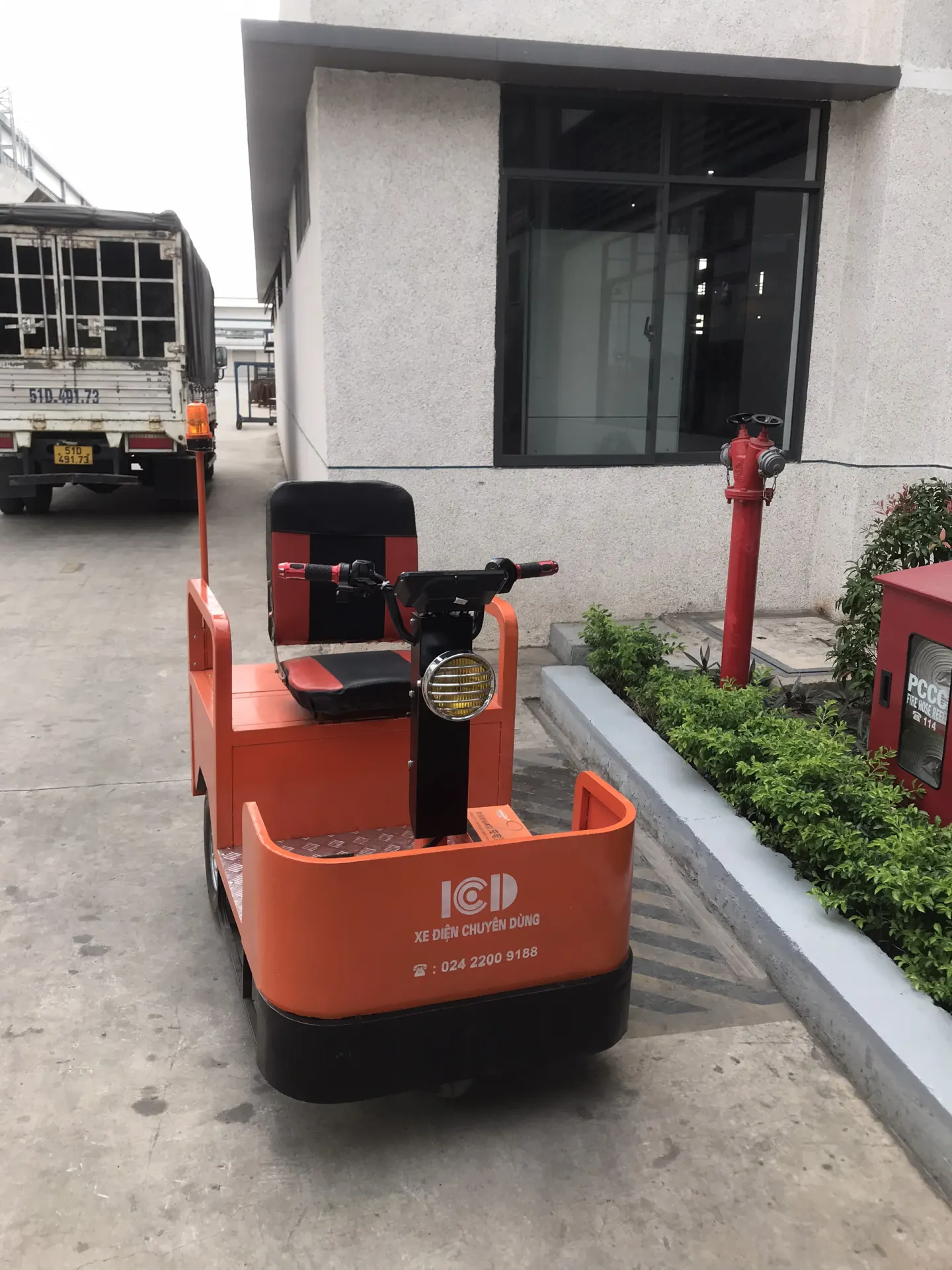 ICD bàn giao xe kéo hàng chạy điện ngồi lái tải trọng 1.2 tấn tại VPIC Group - hình 4