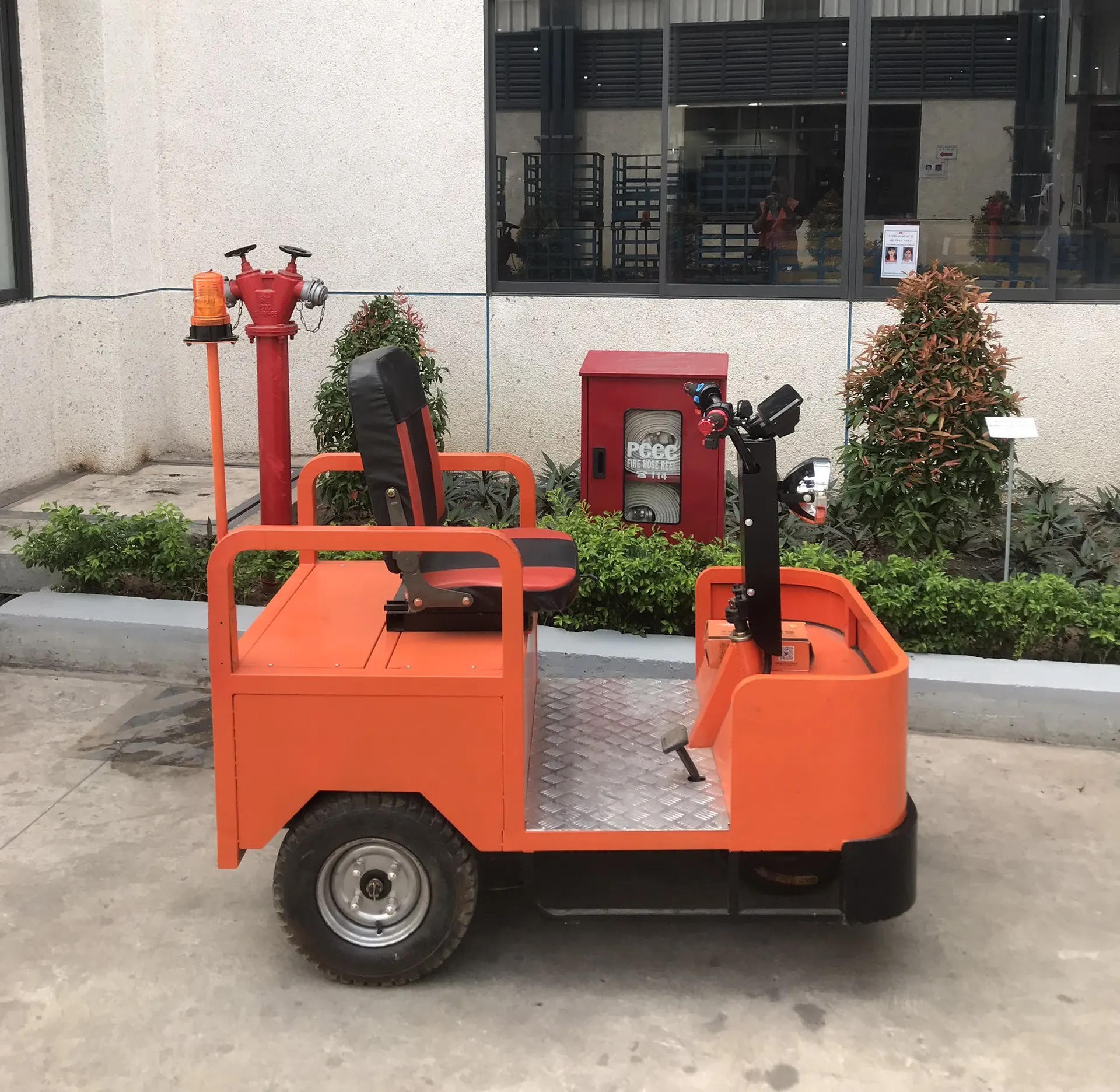 ICD bàn giao xe kéo hàng chạy điện ngồi lái tải trọng 1.2 tấn tại VPIC Group - hình 5