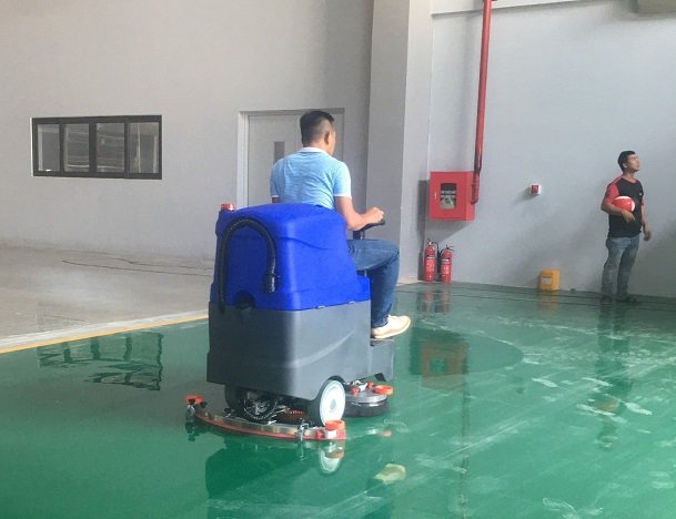 ICD bàn giao máy chà sàn ngồi lái Magnum A9R cho Nhà máy sản xuất bao bì ở Hà Nội - hình 1