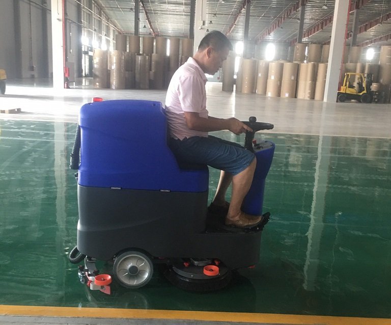 ICD bàn giao máy chà sàn ngồi lái Magnum A9R cho Nhà máy sản xuất bao bì ở Hà Nội - hình 5