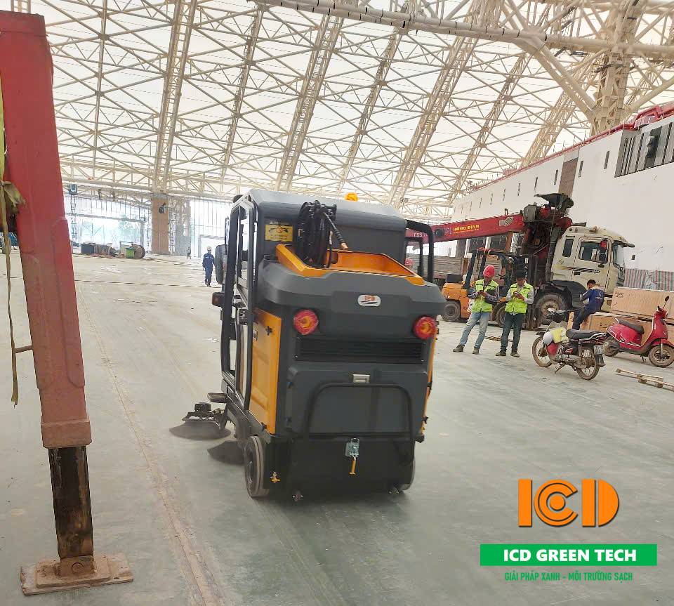 Bàn giao xe quét hút bụi ngồi lái MN-E810FB tại khu đô thị Vinhomes CỔ Loa - hình 3