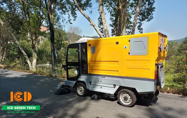 ICD bàn giao xe quét bụi S1800 tại Đại Lải - Vĩnh Phúc - hình 1