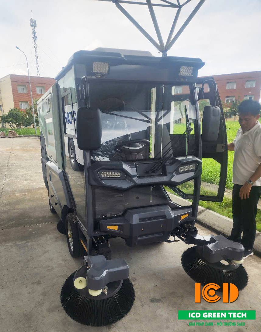 Bàn giao thành công xe quét ngồi lái MN-S1800R về Nam Định - hình 1