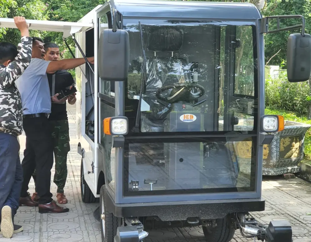 Bàn giao thành công xe quét ngồi lái MN-S1800R về Nam Định