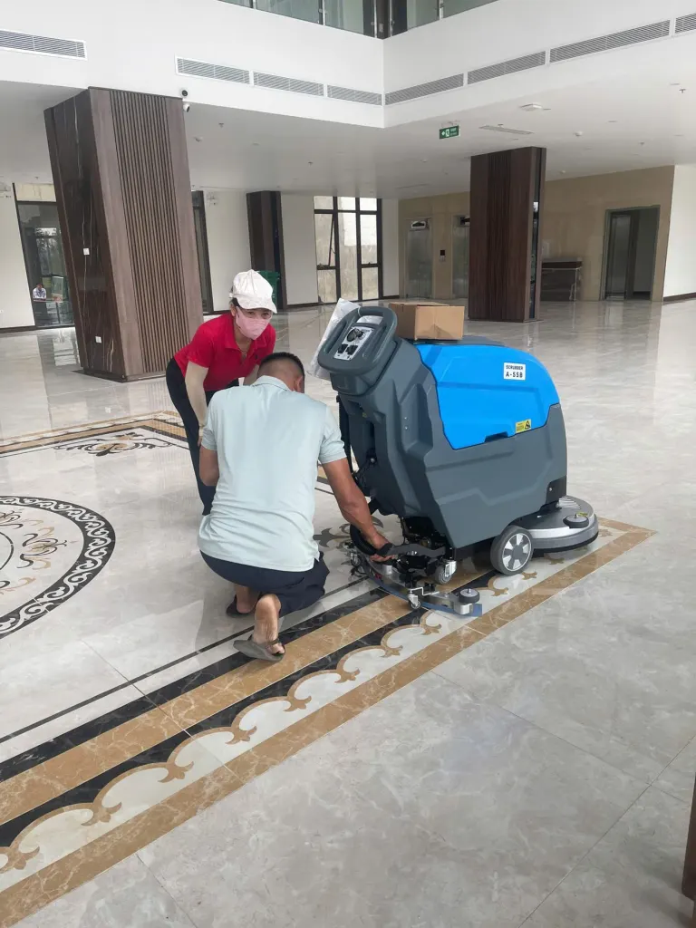 Xe điện ba bánh thu gom và chở hàng - ảnh 4